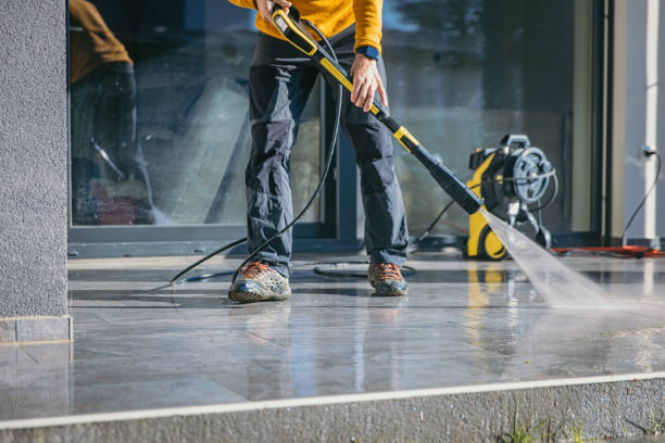 Best Pressure Washing Siding  in Bangor, MI