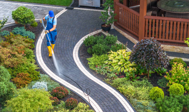 Best Sidewalk Pressure Washing  in Bangor, MI
